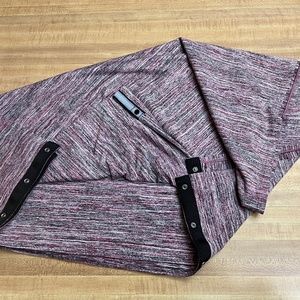 LuLuLemon Vinyasa Scarf/wrap Snap closing with tab 27x60"